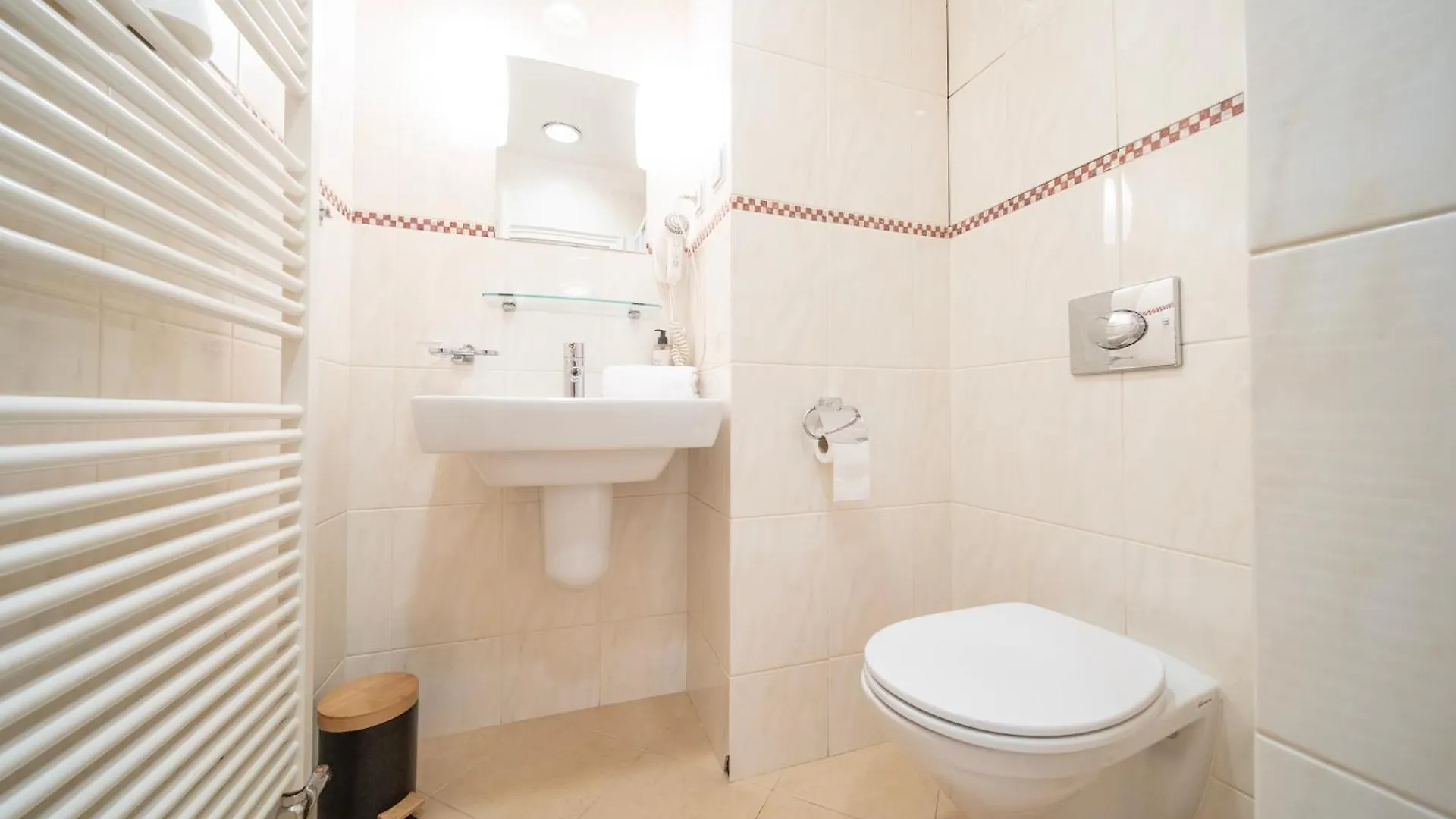 Heritage Haven Charming 3Br City Center Prague 0*,